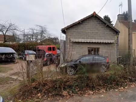 terrain de 675 m² avec deux garages
