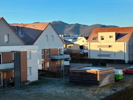 appartement f2 de standing avec grand balcon  garage  cave et vue sur les vosges – secteur