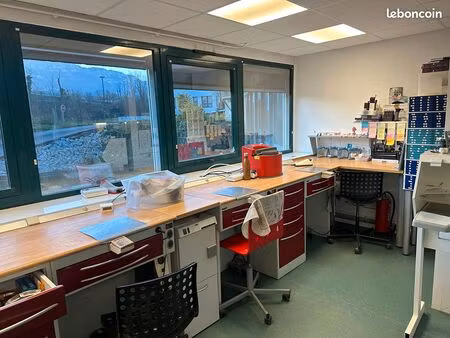 local 70 m² gresy sur aix