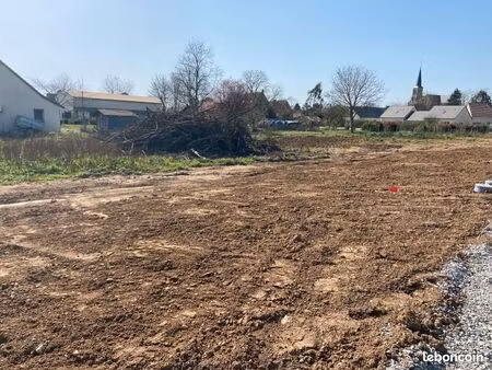 terrain 736 m² vion