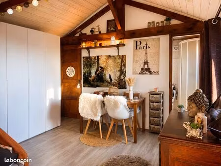 studio indépendant à louer– 1’050 / mois  charges comprises