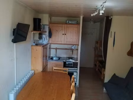 t2 meublé 25m2