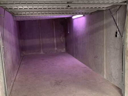 garage à vendre poisy