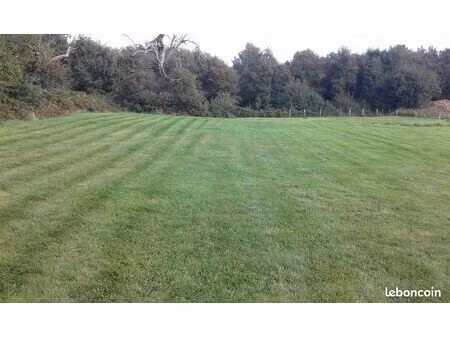 grand terrain constructible viabilisé de 1930 m² disponible à champagné en bordure de chan