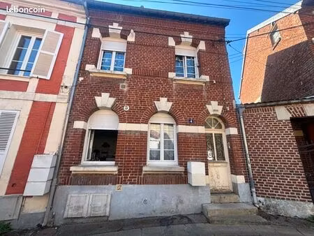 immeuble 4 pièces 105 m²