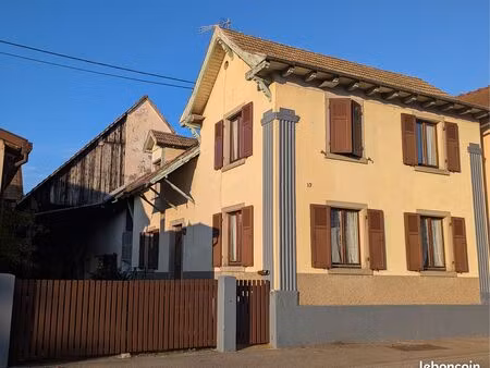 maison 7p - 130.5m² - grand jardin - dépendances