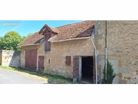 grange à proximité du centre bourg