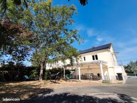 maison 4 pièces sur sous sol total avec jardin