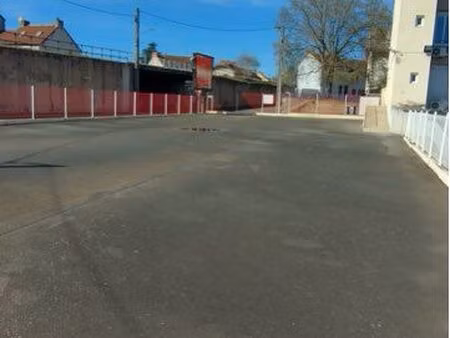 montluçon loue bail commercial