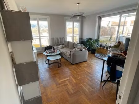 appartement avec terrasse