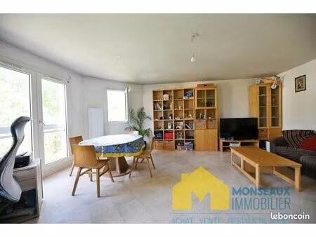 duplex 5 pièces 104 m²