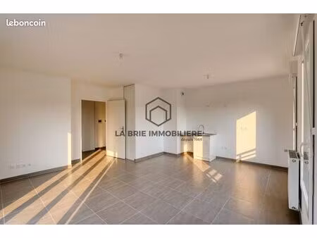 appartement 3 pièces 61 m²
