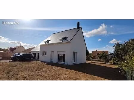 maison 105 m² ecommoy