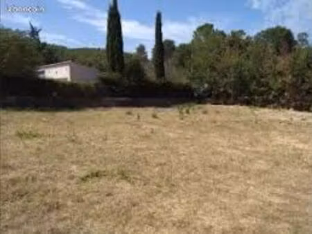 terrain quartier des anglades  env 1000 m² libre constructeur