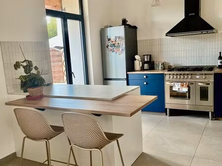 maison rénovée avec jardin  garage et dépendance – au cœur du village