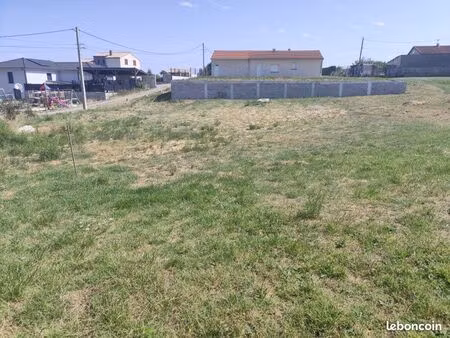 terrain constructible 1500m2
