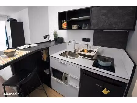 studio 1 pièce 18 m²
