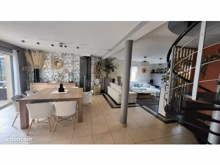 maison avec piscine