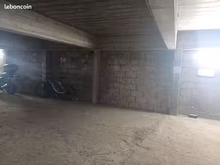 parking à louer