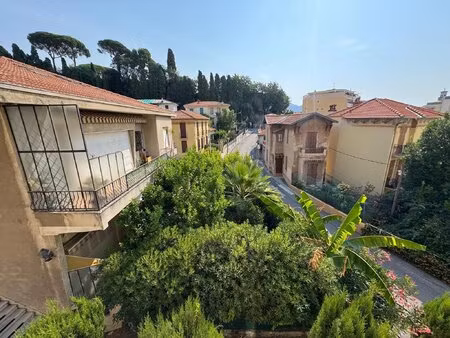 appartement 2 pièces rénové avec soin