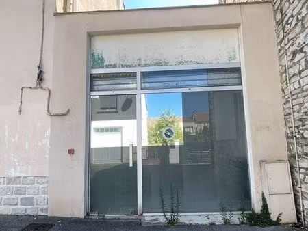 ales - local commercial - 65 m2 - mezzanine - stationnement