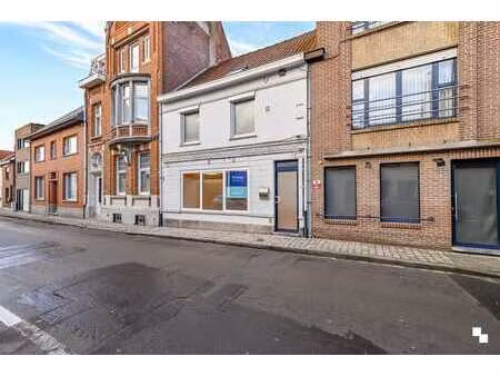 gerenoveerde woning nabij centrum izegem