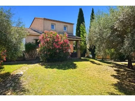 uzès: maison 5 ch avec piscine