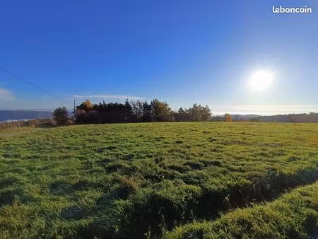 terrain 1 673 m² vion