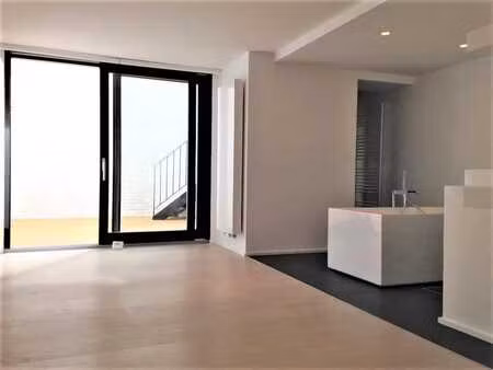 brugmann : duplex 2 chambres + terrasse
