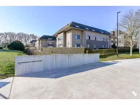 gelijkvloers hoekappartement nabij kasteelpark blauwhuis ...