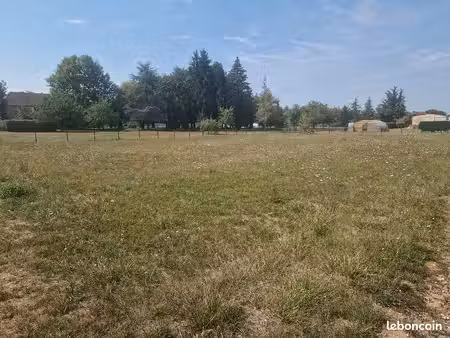 terrain 1300m2
