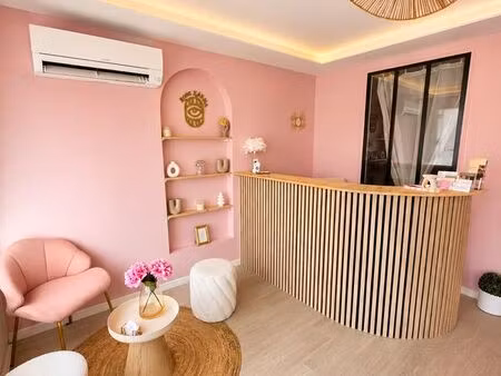 cabinet / salle de soins à louer dans centre bien-être à cannes