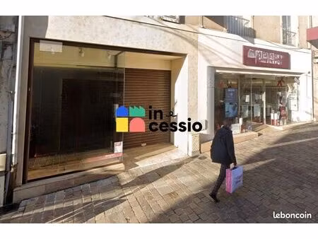 commerce 90 m²