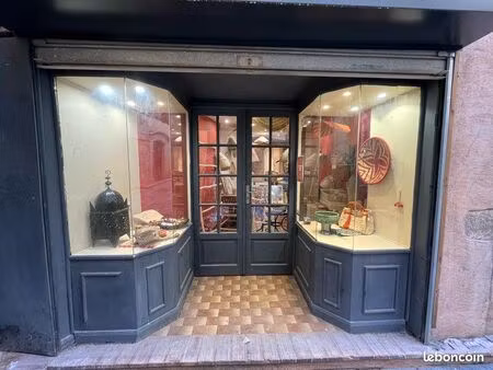 local commercial centre historique