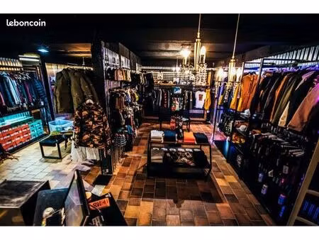local commercial isola 2000 1mprevu snow shop