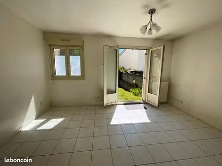 vente studio + jardin à chilly mazarin