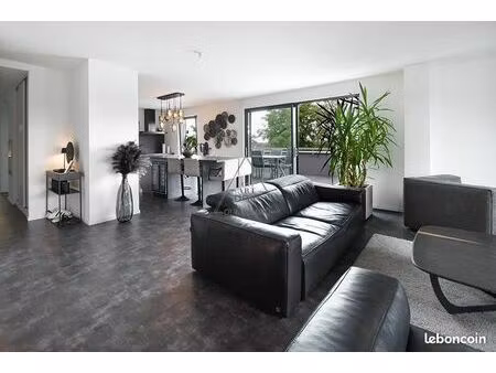 appartement 4 pièces 109 m²