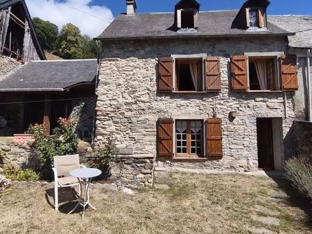 maison de village avec jardin et terrains – proche luchon