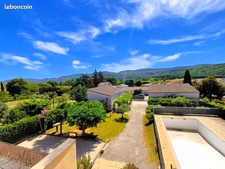 appartement 5 pièces 82 m²