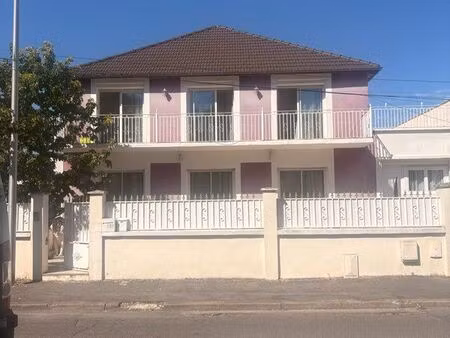 maison 400 m 2. vendre