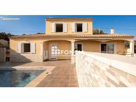 rochefort du gard-villa recente sur 900m2 de terrain avec piscine
