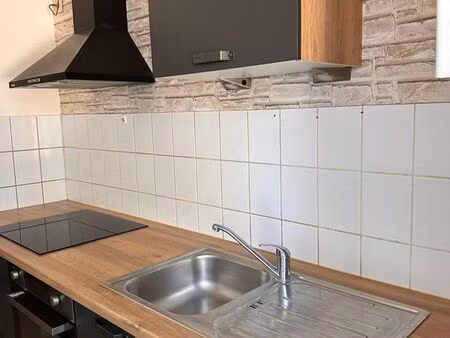 à louer joli 2 pièces