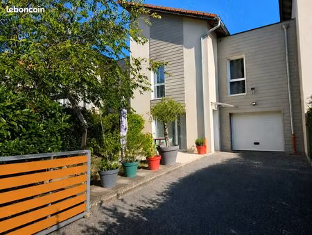 maison 5 pièces 109 m²