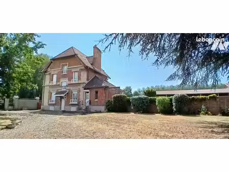 maison 8 pièces 187 m²
