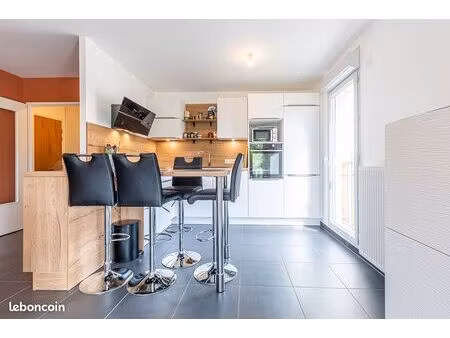 appartement 3 pièces 67 m²
