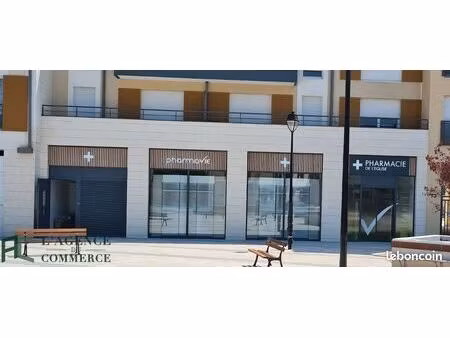 fonds de commerce pharmacie 255 m²
