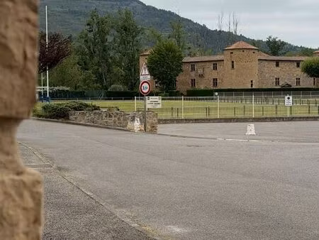 appartement t3  74m2  super emplacement à couiza 11190