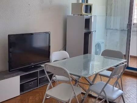 vends appartement t2 30m2 loggia comprise