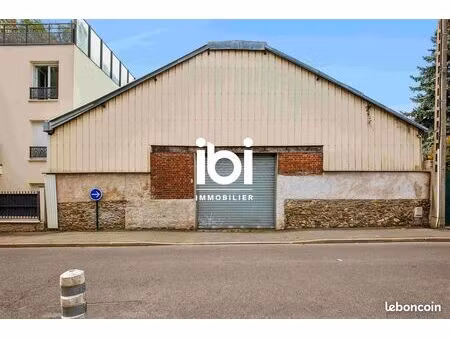 entrepôt 464 m² sannois