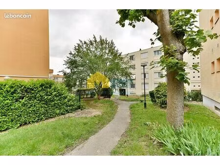appartement 4 pièces 70 m²